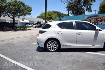 2015 Lexus CT 200h - miniatura 34