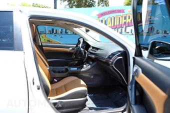 2015 Lexus CT 200h - miniatura 41