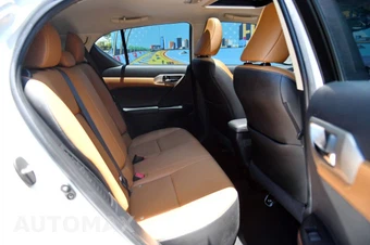 2015 Lexus CT 200h - miniatura 45