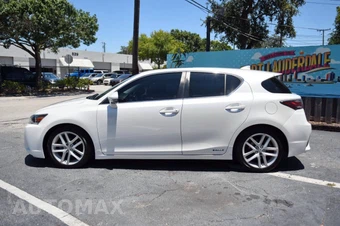 2015 Lexus CT 200h - miniatura 7