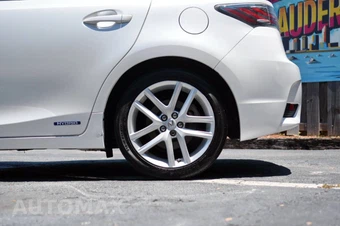 2015 Lexus CT 200h - miniatura 9