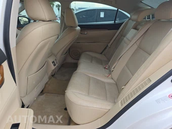 2015 Lexus ES 300h – miniatura 13