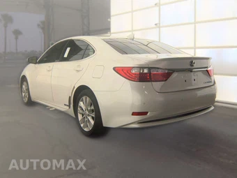 2015 Lexus ES 300h – miniatura 6