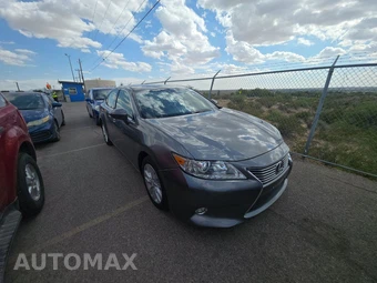 2015 Lexus ES 300h – miniatura 3
