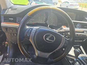 2015 Lexus ES 350 - miniatura 10
