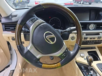 2015 Lexus ES 350 – miniatura 10