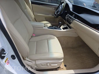 2015 Lexus ES 350 – miniatura 8