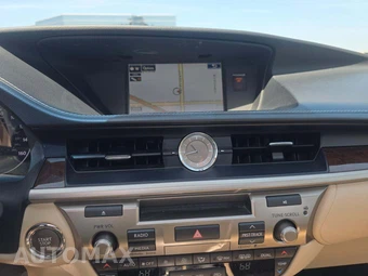 2015 Lexus ES 350 – miniatura 10