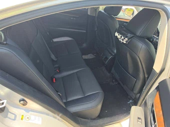 2015 Lexus ES 350 – miniatura 16