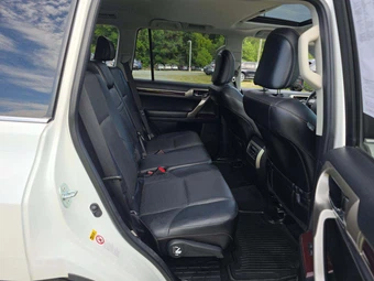2015 Lexus GX 460 - miniatura 13
