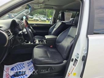 2015 Lexus GX 460 - miniatura 3