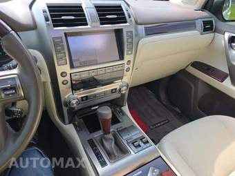 2015 Lexus GX 460 - miniatura 10
