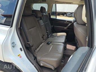 2015 Lexus GX 460 - miniatura 17
