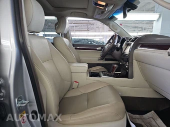 2015 Lexus GX 460 – miniatura 8