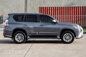 2015 Lexus GX 460 - miniatura 10