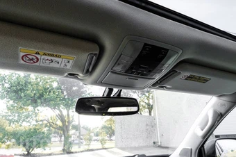 2015 Lexus GX 460 - miniatura 36
