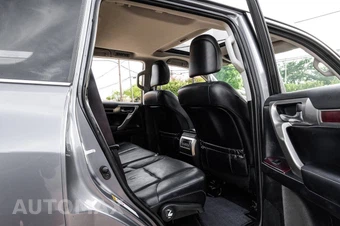 2015 Lexus GX 460 - miniatura 44
