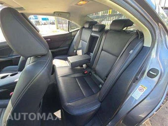 2015 Lexus IS 250 Sedan – miniatura 13