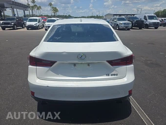 2015 Lexus IS 250 Sedan – miniatura 5