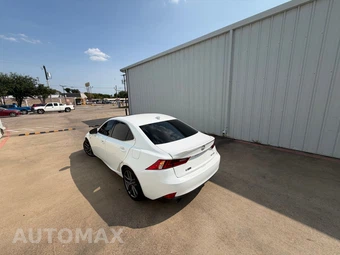 2015 Lexus IS 250 Sedan - miniatura 9