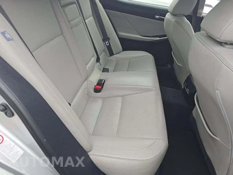 2015 Lexus IS 250 Sedan – miniatura 16