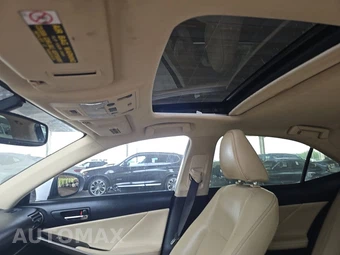 2015 Lexus IS 250 Sedan – miniatura 18