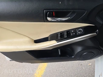 2015 Lexus IS 250 Sedan – miniatura 9