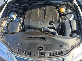 2015 Lexus IS 250 Sedan – miniatura 15