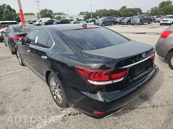 2015 Lexus LS 460 – miniatura 6