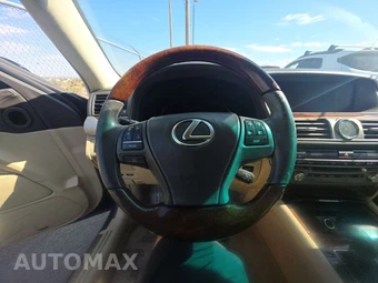 2015 Lexus LS 460 – miniatura 10