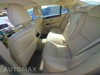 2015 Lexus LS 460 – miniatura 13