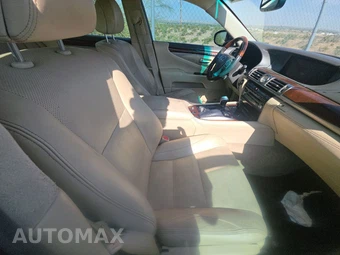 2015 Lexus LS 460 – miniatura 8