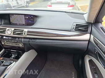 2015 Lexus LS 460L – miniatura 19