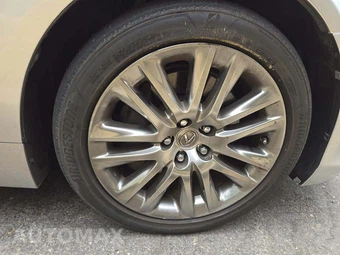 2015 Lexus LS 460L – miniatura 22