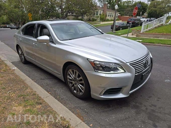 2015 Lexus LS 460L – miniatura 4