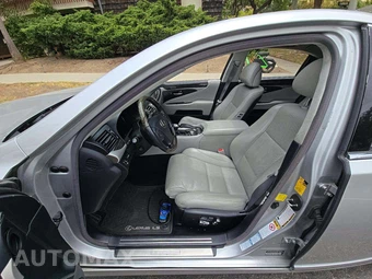 2015 Lexus LS 460L – miniatura 6