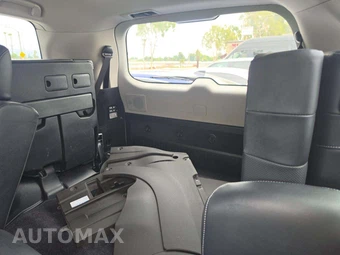 2015 Lexus LX 570 – miniatura 14