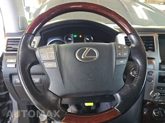 2015 Lexus LX 570 - miniatura 10