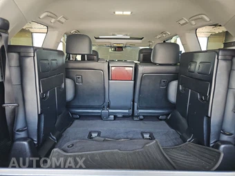 2015 Lexus LX 570 - miniatura 17