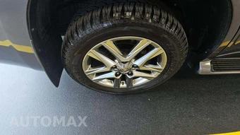 2015 Lexus LX 570 - miniatura 22
