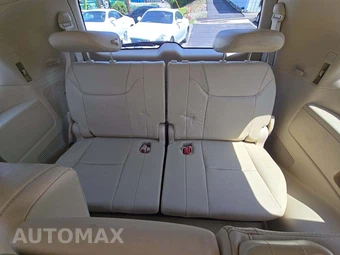 2015 Lexus LX 570 - miniatura 11