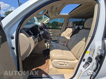 2015 Lexus LX 570 - miniatura 3