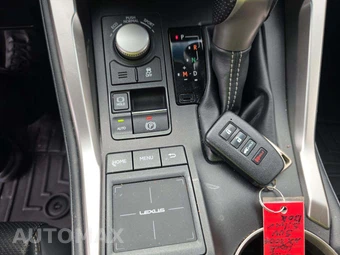 2015 Lexus NX 200t F SPORT - miniatura 5