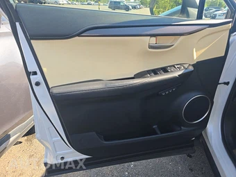 2015 Lexus NX 200t – miniatura 9