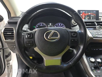 2015 Lexus NX 200t – miniatura 10