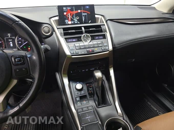 2015 Lexus NX 200t – miniatura 11
