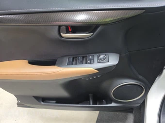 2015 Lexus NX 200t – miniatura 9