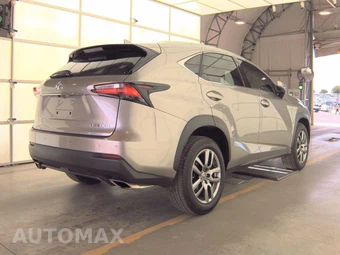 2015 Lexus NX 200t – miniatura 4