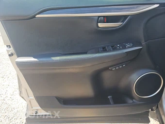 2015 Lexus NX 200t – miniatura 9