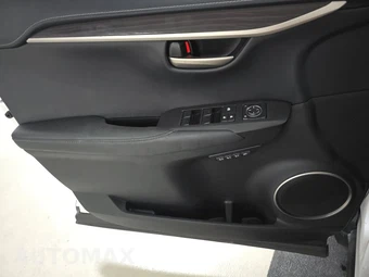 2015 Lexus NX 200t – miniatura 9
